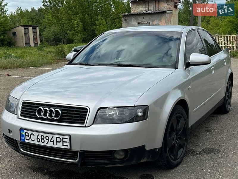 Седан Audi A4 2000 в Львові