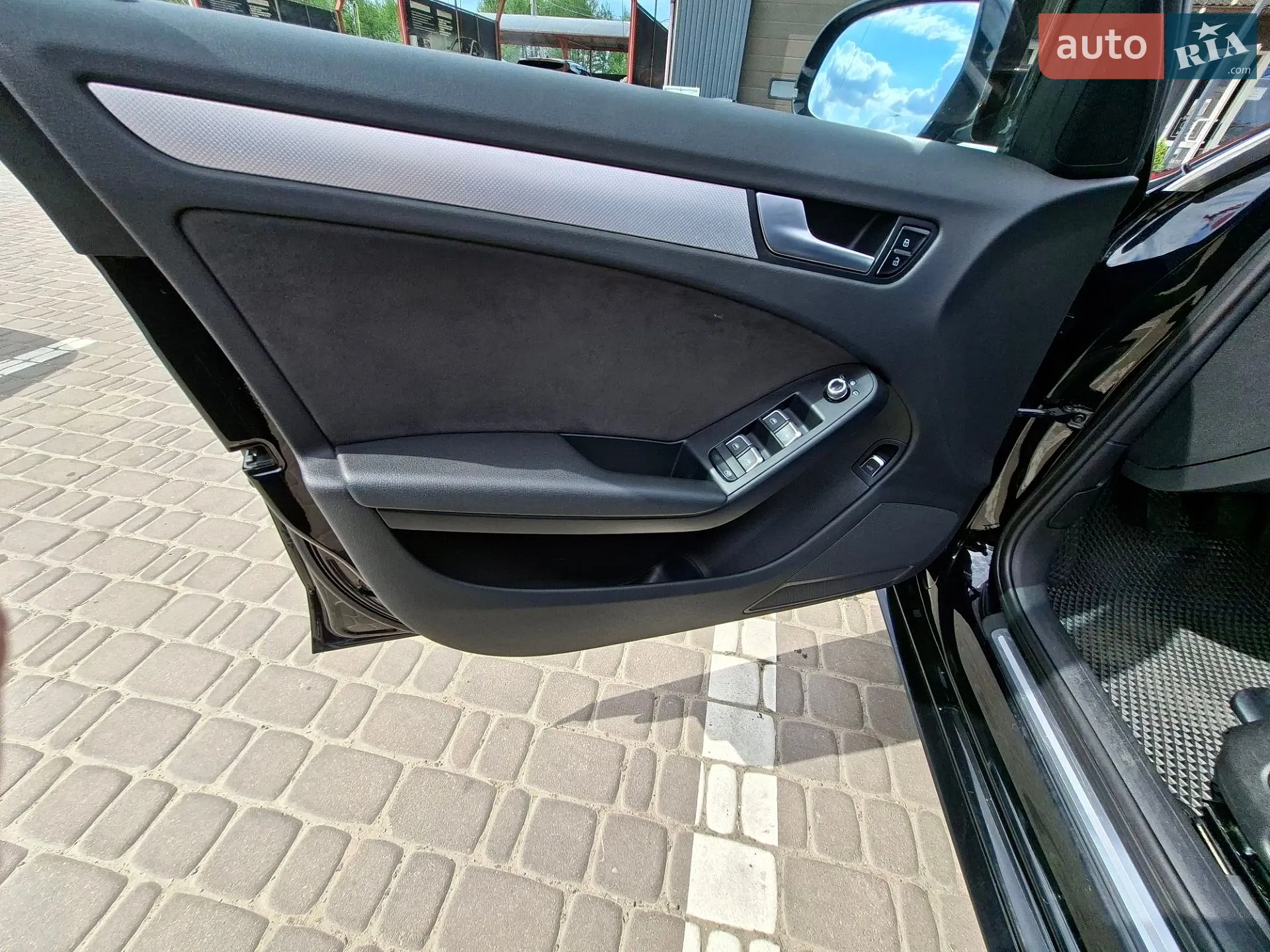 2012 Audi A4 - мініатюра 16