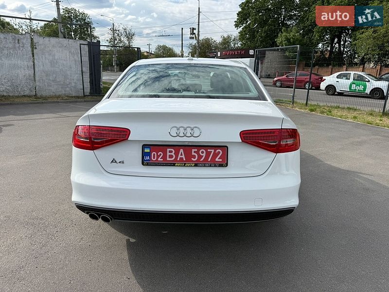 Седан Audi A4 2014 в Вінниці