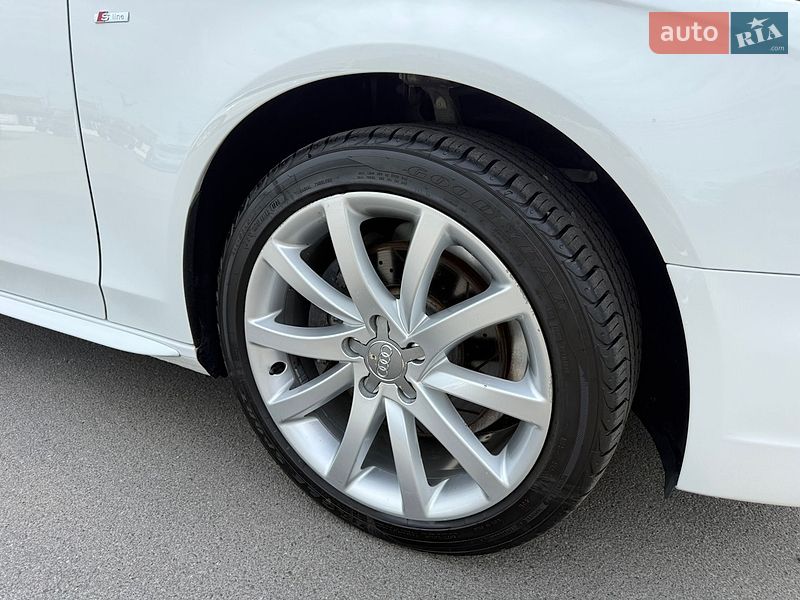 Седан Audi A4 2014 в Вінниці