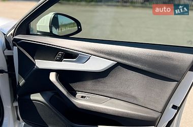Седан Audi A4 2016 в Харкові