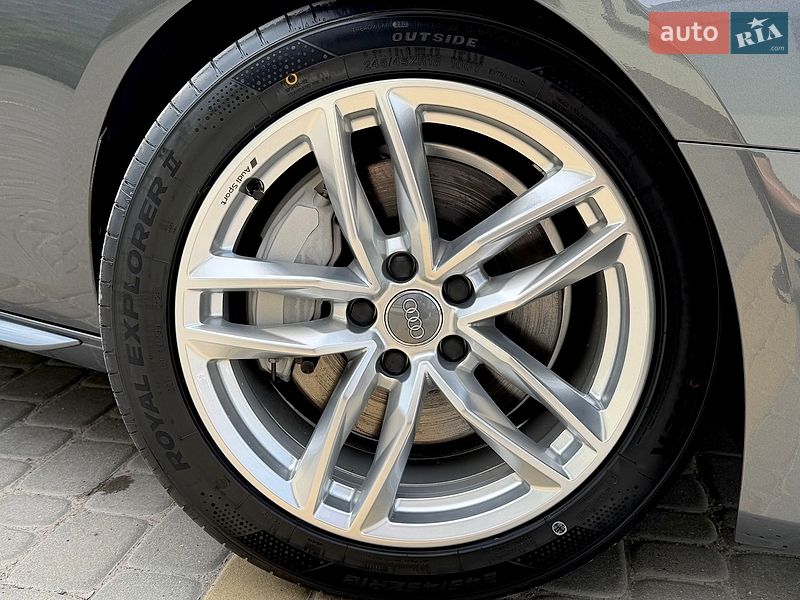 Седан Audi A4 2023 в Вінниці