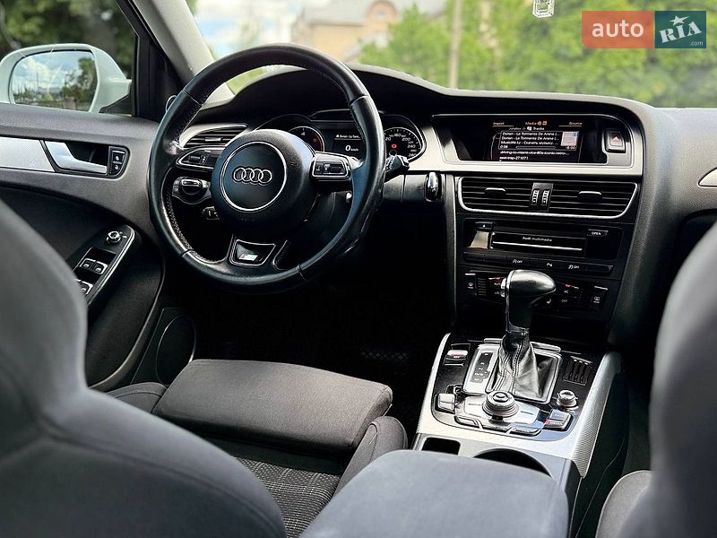 Універсал Audi A4 2012 в Кропивницькому