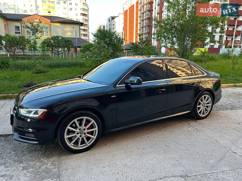 Седан Audi A4 2014 в Ивано-Франковске