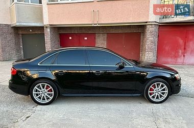 Седан Audi A4 2014 в Ивано-Франковске