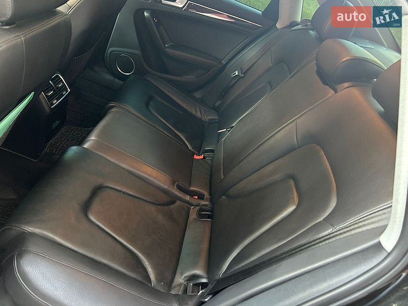 Седан Audi A4 2014 в Ивано-Франковске