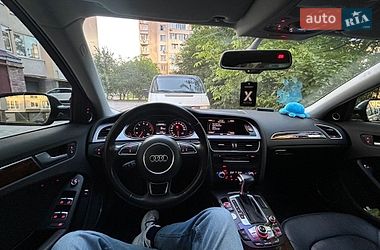 Седан Audi A4 2014 в Ивано-Франковске