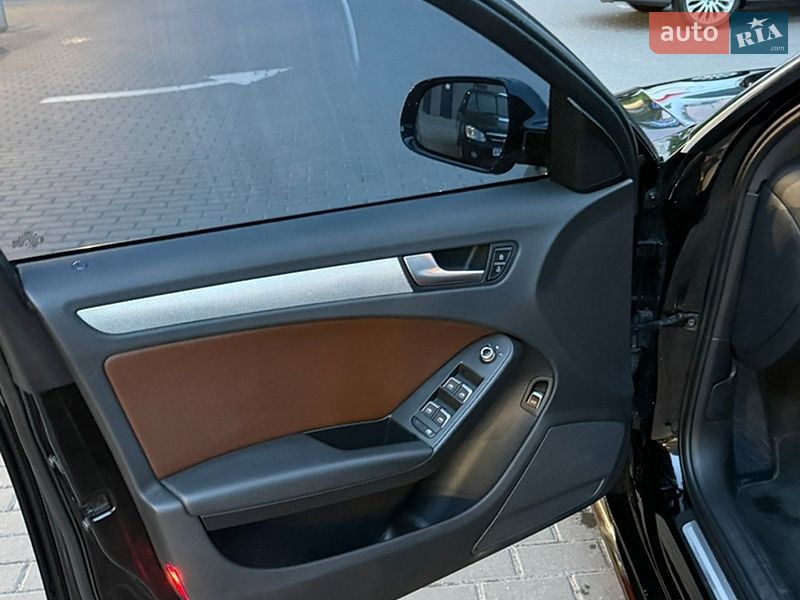 Седан Audi A4 2015 в Киеве