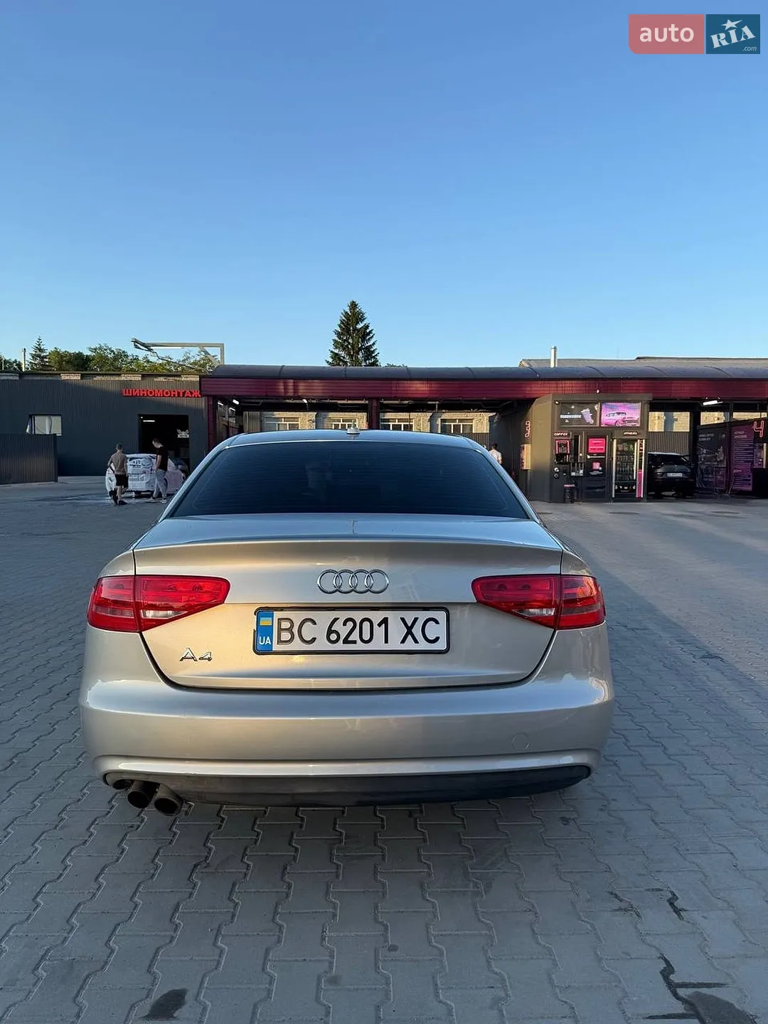 Audi A4 2013 VIN WAUAFAFL8EA070175 фото оголошення 6 з 20