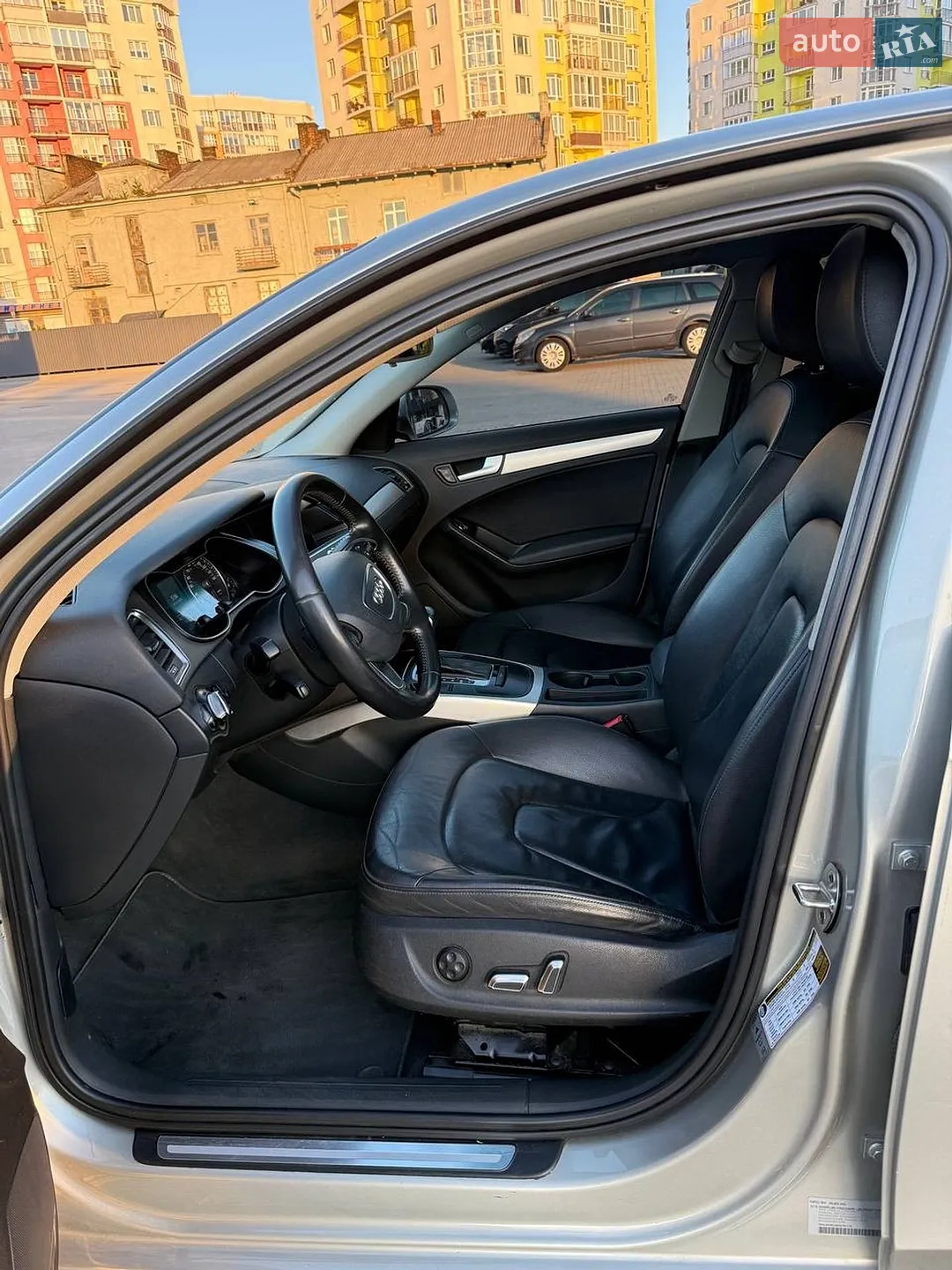 Audi A4 2013 VIN WAUAFAFL8EA070175 фото оголошення 14 з 20