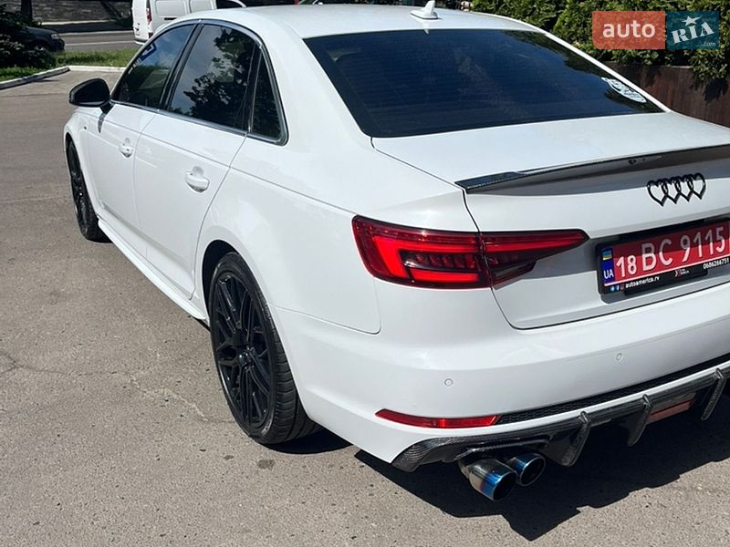 Седан Audi A4 2017 в Ровно