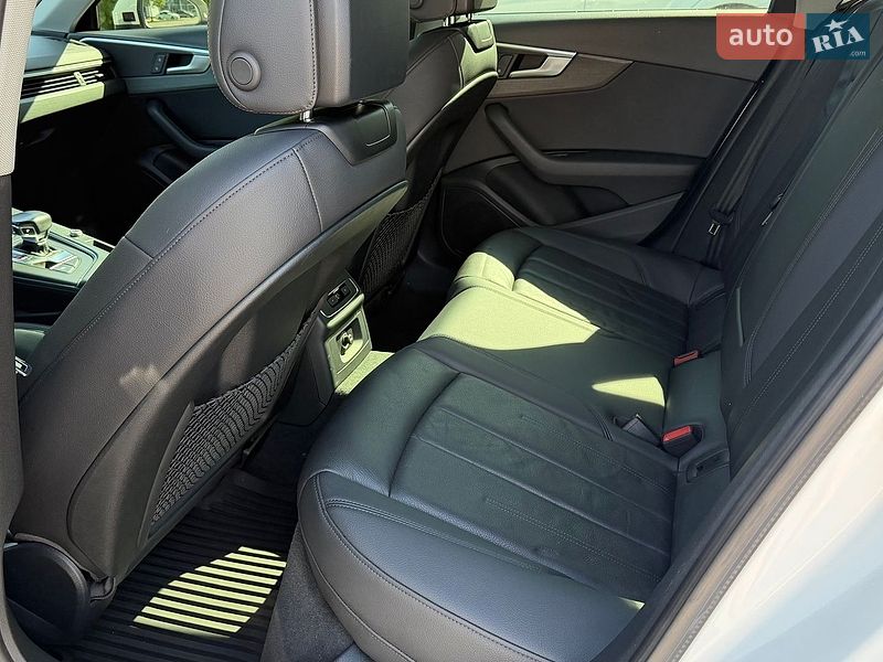 Седан Audi A4 2019 в Киеве