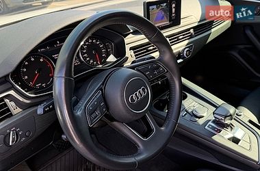 Седан Audi A4 2019 в Киеве