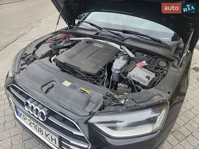Седан Audi A4 2020 в Запоріжжі
