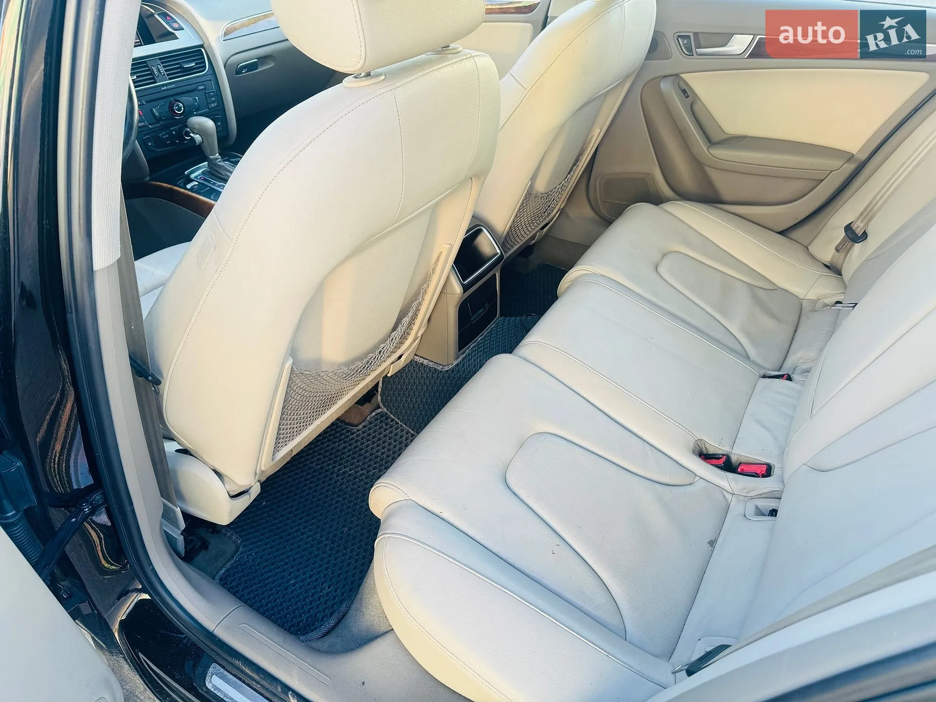 2011 Audi A4 - мініатюра 10