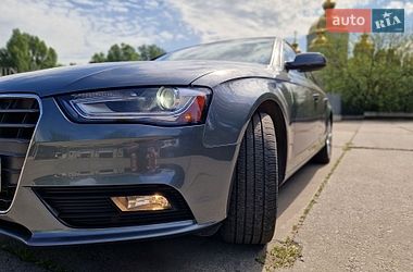Седан Audi A4 2012 в Дніпрі