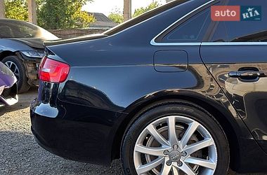 Седан Audi A4 2012 в Луцьку