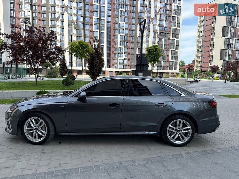 Седан Audi A4 2020 в Івано-Франківську