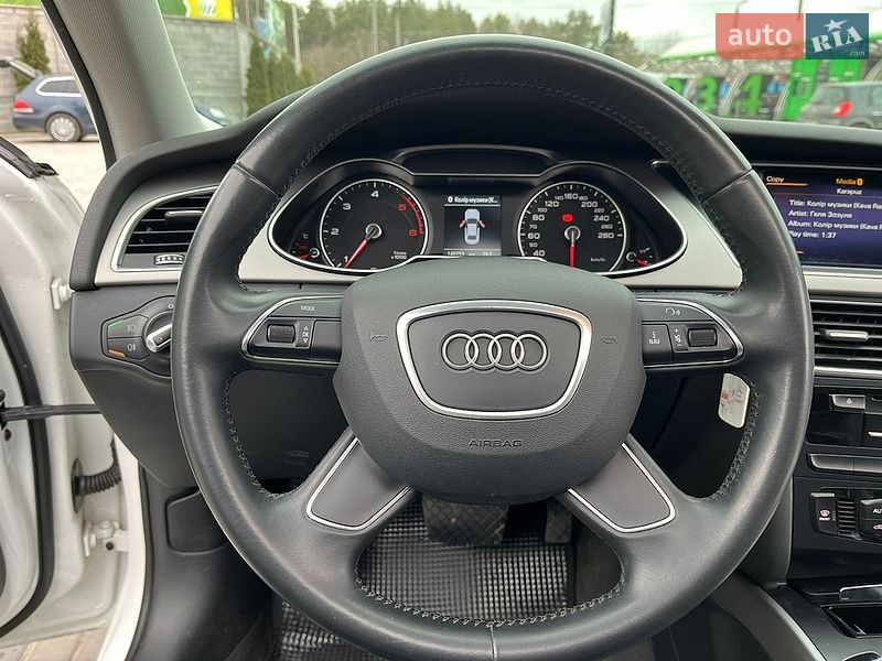 Седан Audi A4 2014 в Кропивницькому