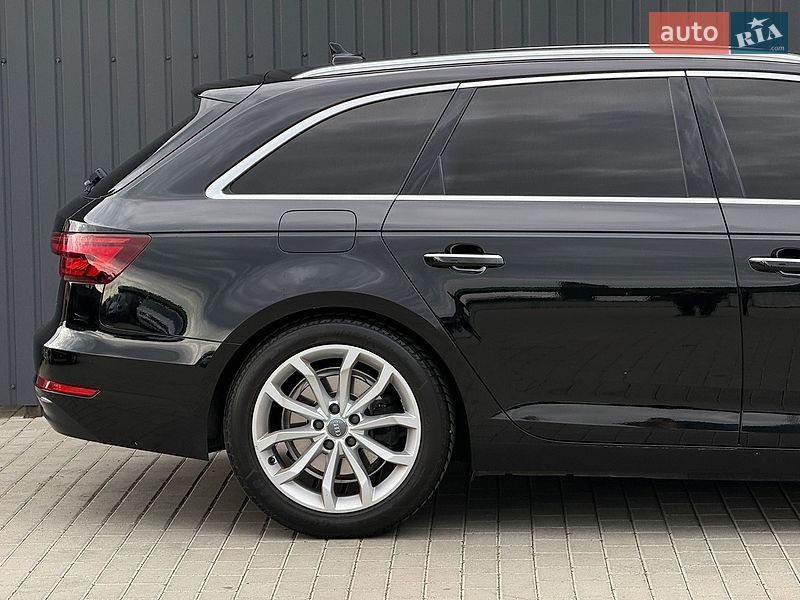 Універсал Audi A4 2018 в Мукачевому