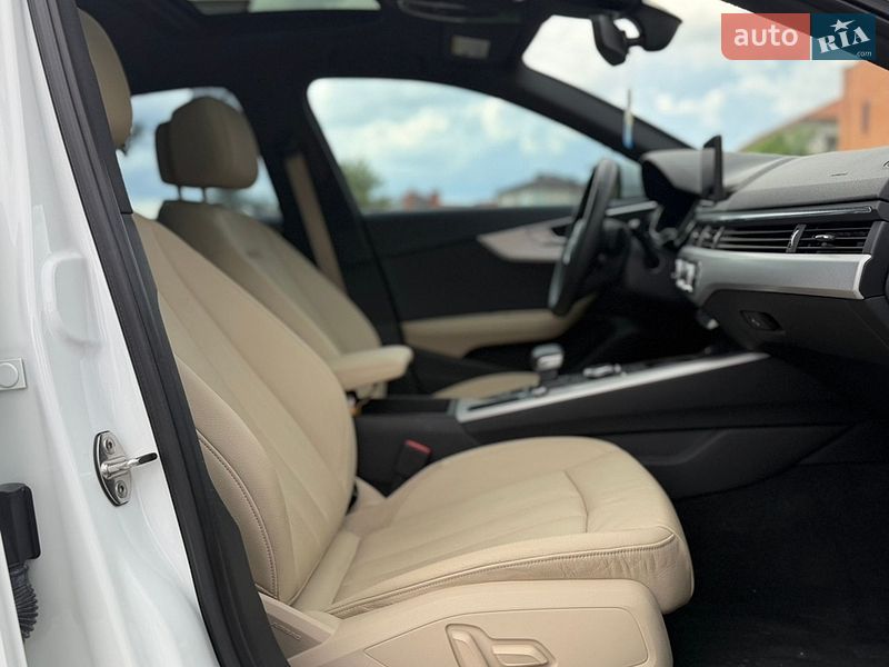 Седан Audi A4 2017 в Одесі
