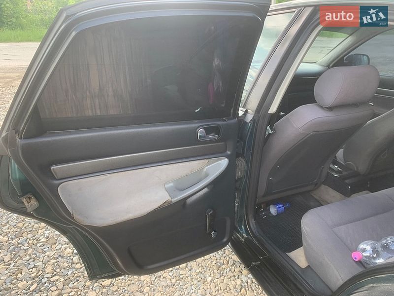 Седан Audi A4 1996 в Надвірній