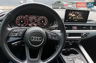 Седан Audi A4 2018 в Киеве