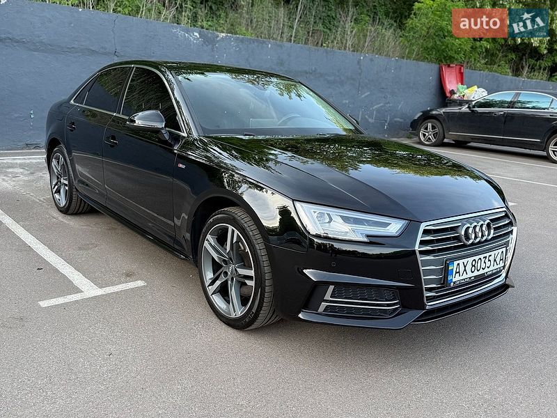 Седан Audi A4 2018 в Киеве