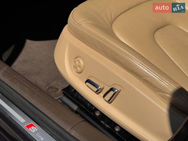 Седан Audi A4 2014 в Києві