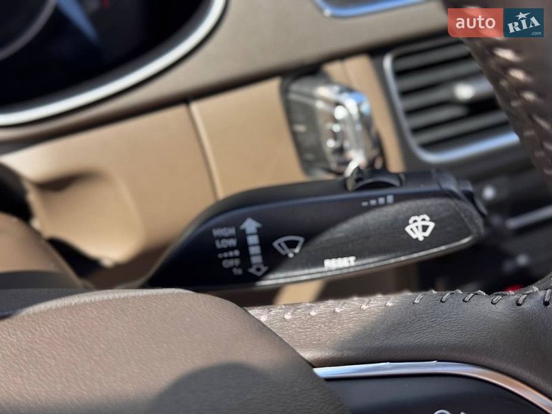 Седан Audi A4 2014 в Києві