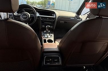 Седан Audi A4 2015 в Львові