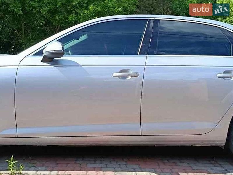 Седан Audi A4 2019 в Киеве