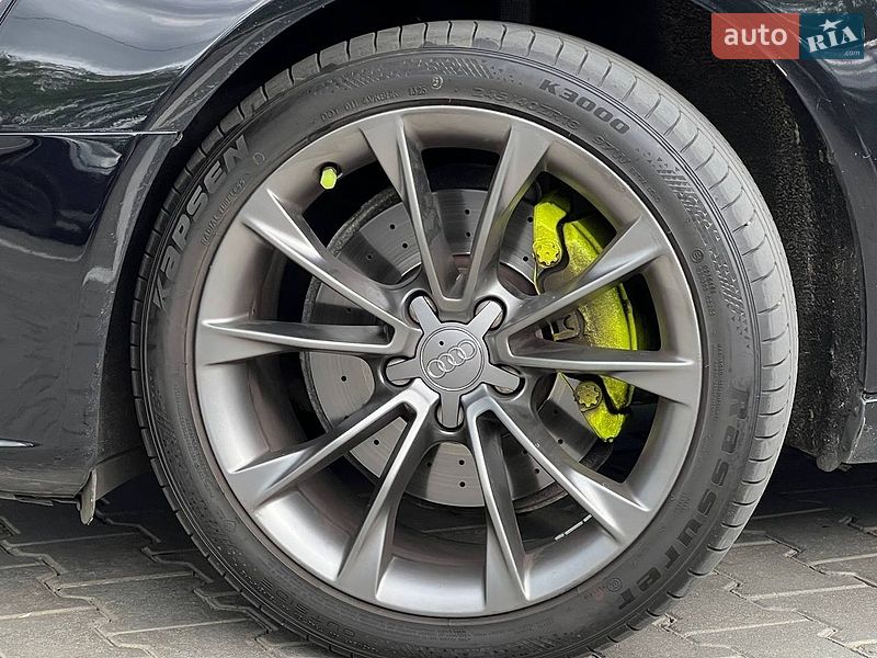 Седан Audi A4 2011 в Одессе