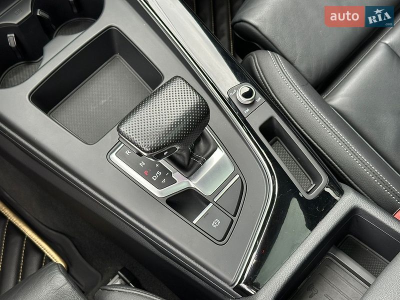 Седан Audi A4 2021 в Харькове