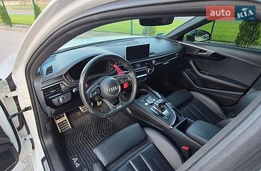 Седан Audi A4 2018 в Дніпрі