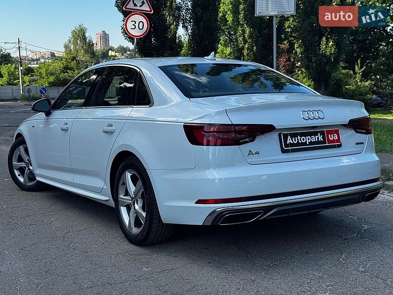 Седан Audi A4 2018 в Києві