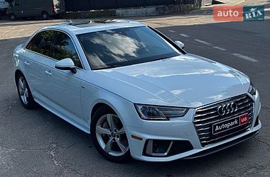 Седан Audi A4 2018 в Києві