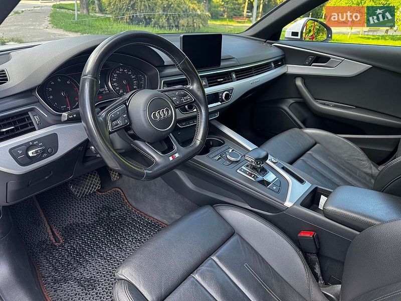 Седан Audi A4 2018 в Києві