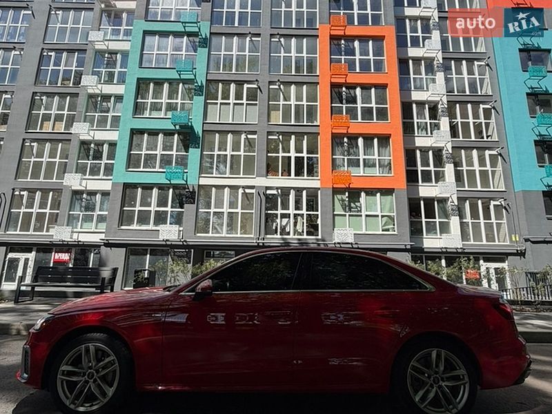 Седан Audi A4 2020 в Чернігові