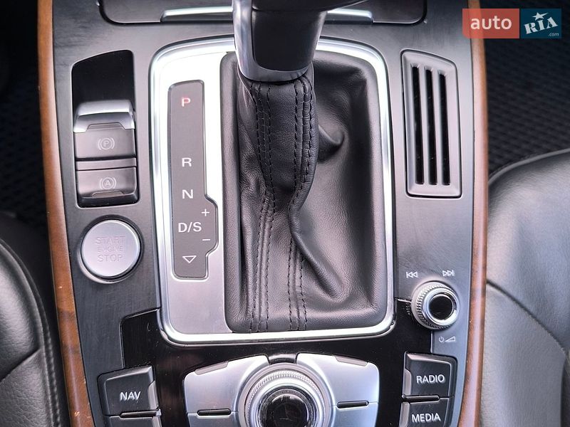 Седан Audi A4 2015 в Богородчанах