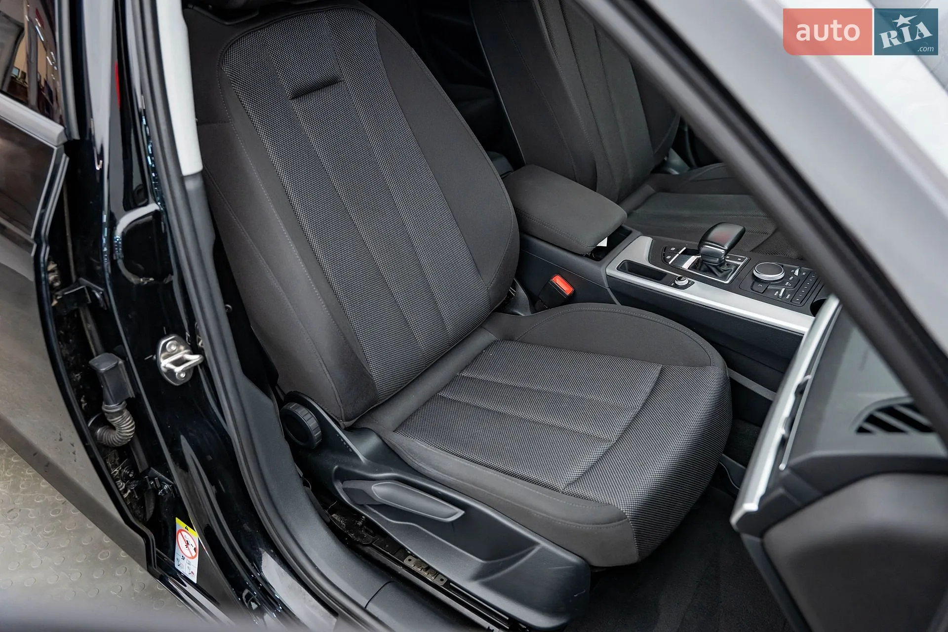 2017 Audi A4 - мініатюра 23