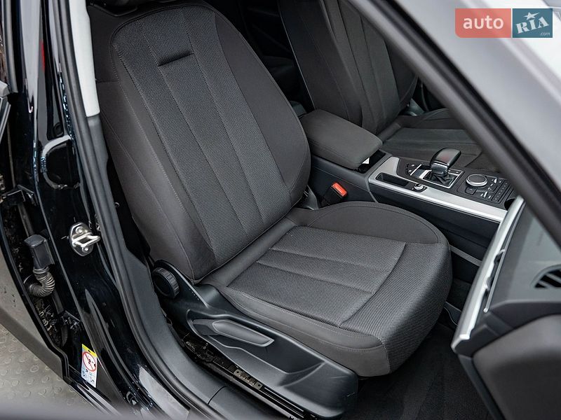Седан Audi A4 2017 в Києві