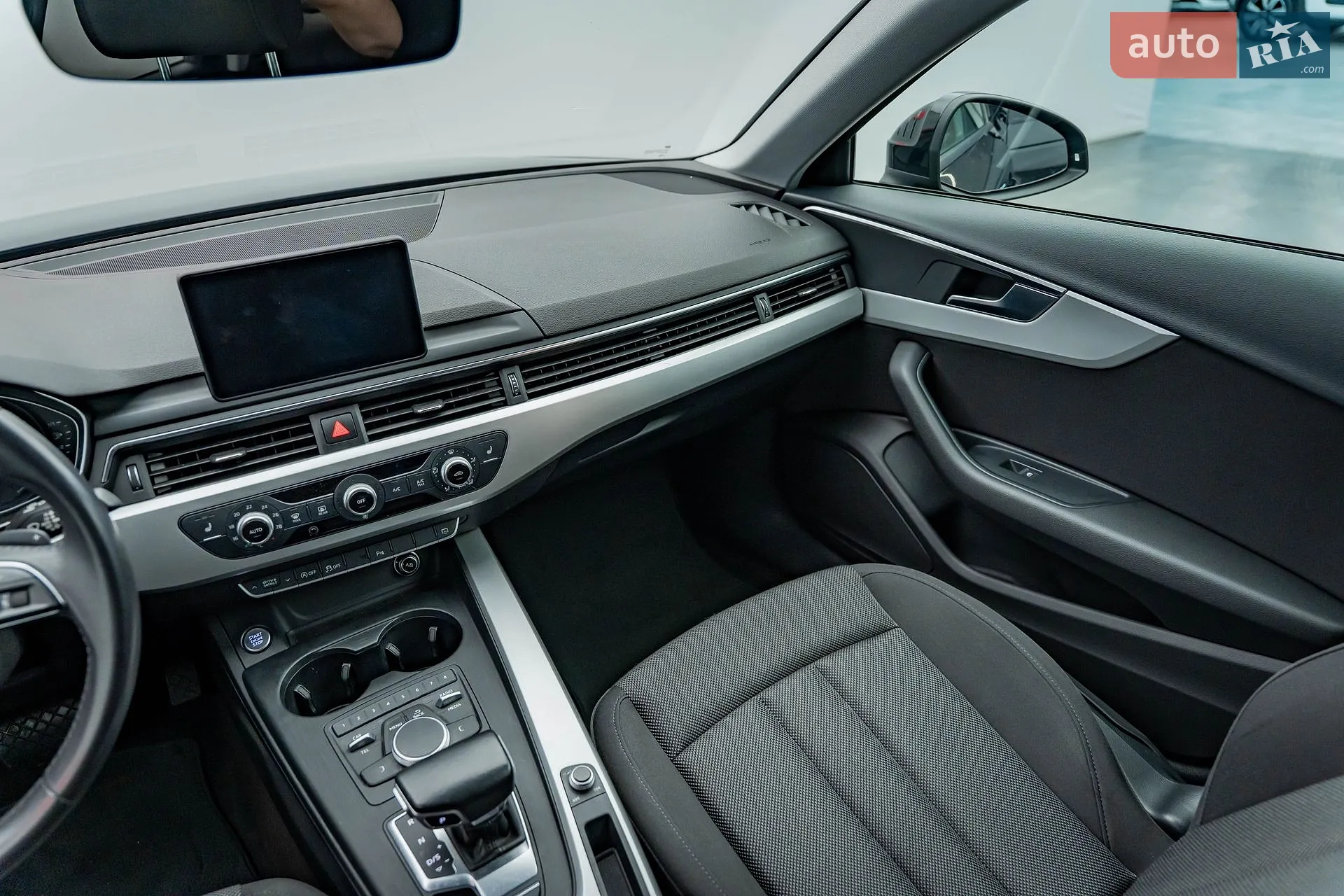 2017 Audi A4 - мініатюра 11