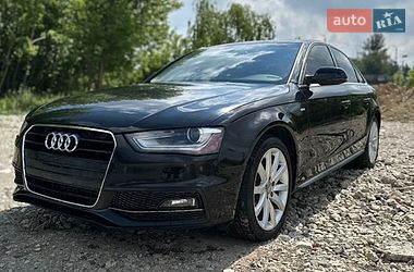 Седан Audi A4 2014 в Львові