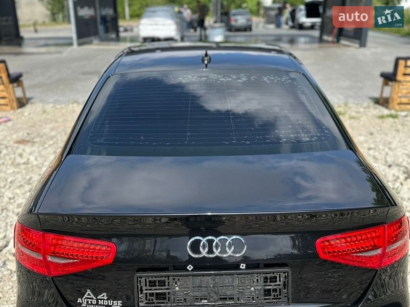 Седан Audi A4 2014 в Львові