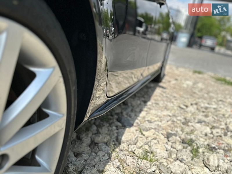 Седан Audi A4 2014 в Львові