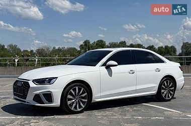 Седан Audi A4 2022 в Киеве