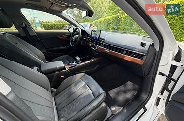 Седан Audi A4 2022 в Киеве