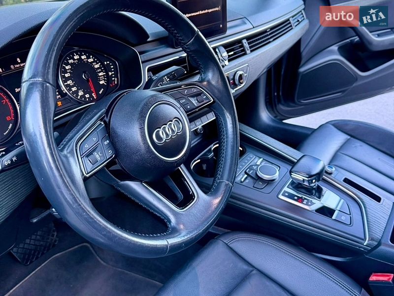 Седан Audi A4 2018 в Одессе