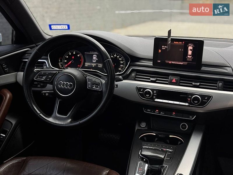 Седан Audi A4 2017 в Луцьку